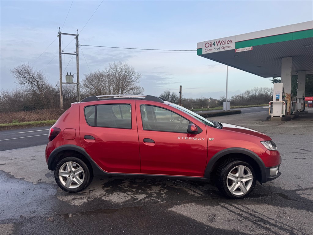 Used Dacia Sandero 2015 for sale - 76889056: Photo 6