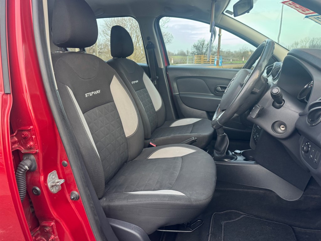 Used Dacia Sandero 2015 for sale - 76889056: Photo 8