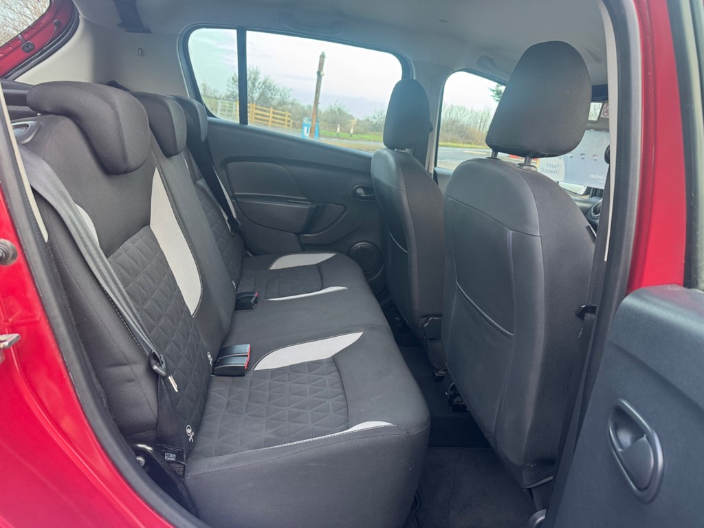 Used Dacia Sandero 2015 for sale - 76889056: Photo 9