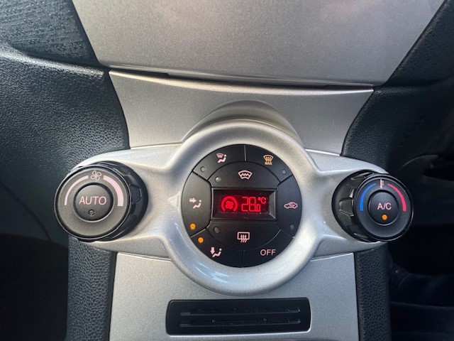 Used Ford Fiesta 2011 for sale - 76825694: Photo 13