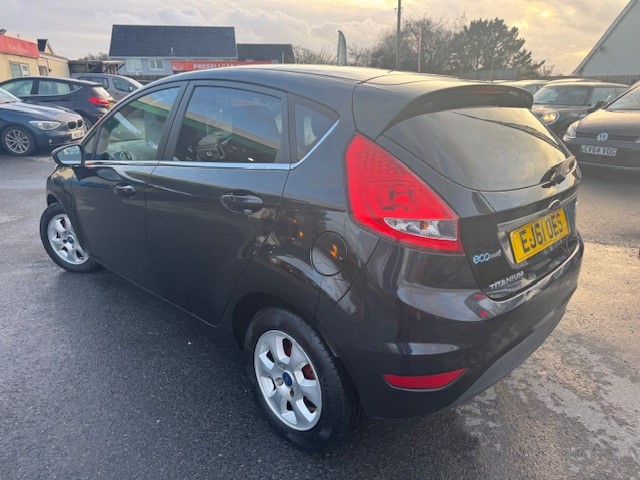 Used Ford Fiesta 2011 for sale - 76825694: Photo 2