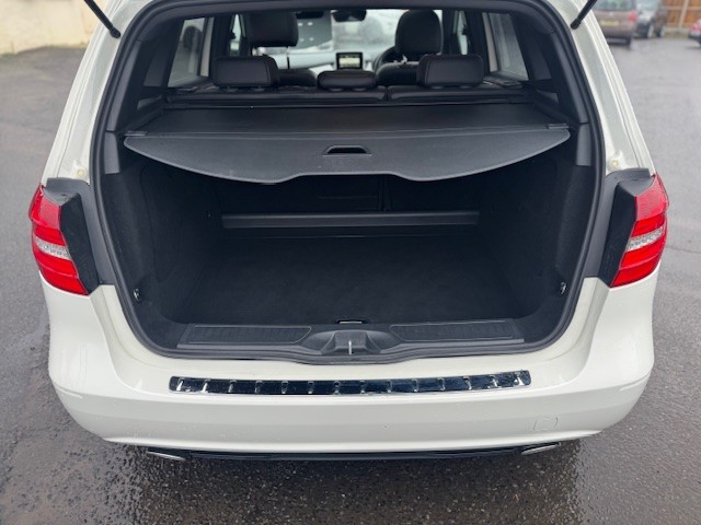 Used Mercedes-Benz B Class 2014 for sale - 76825687: Photo 4