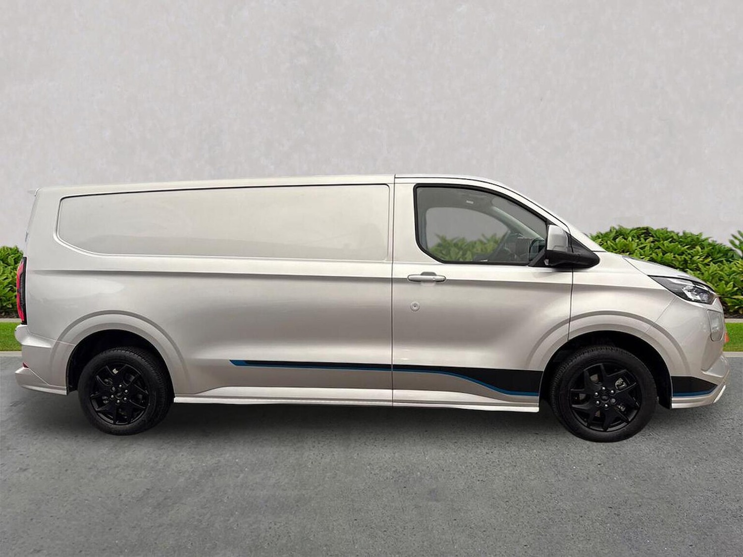 Used Ford Transit Custom 2024 for sale - 76643645: Photo 3