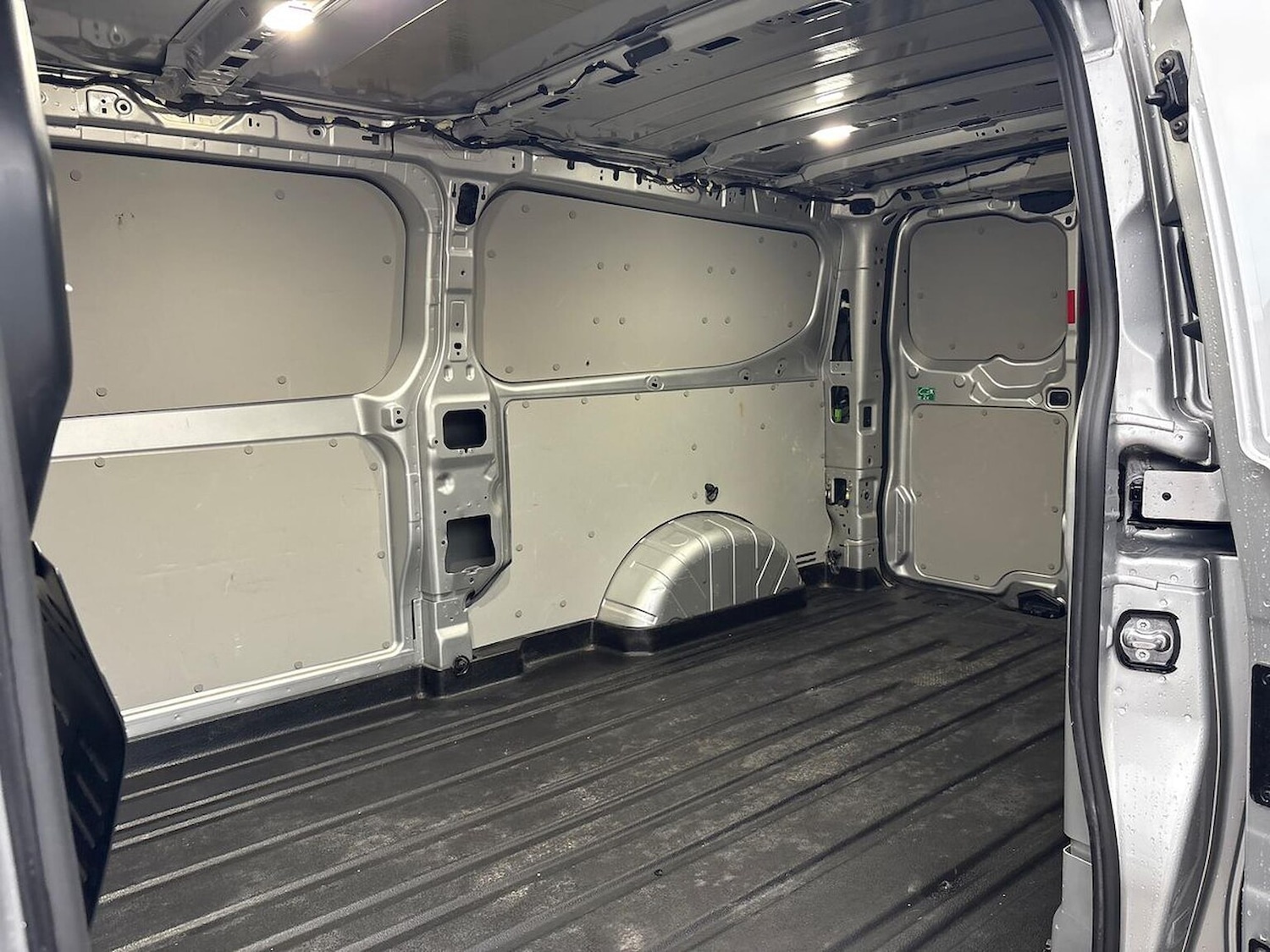 Used Ford Transit Custom 2024 for sale - 76643645: Photo 31