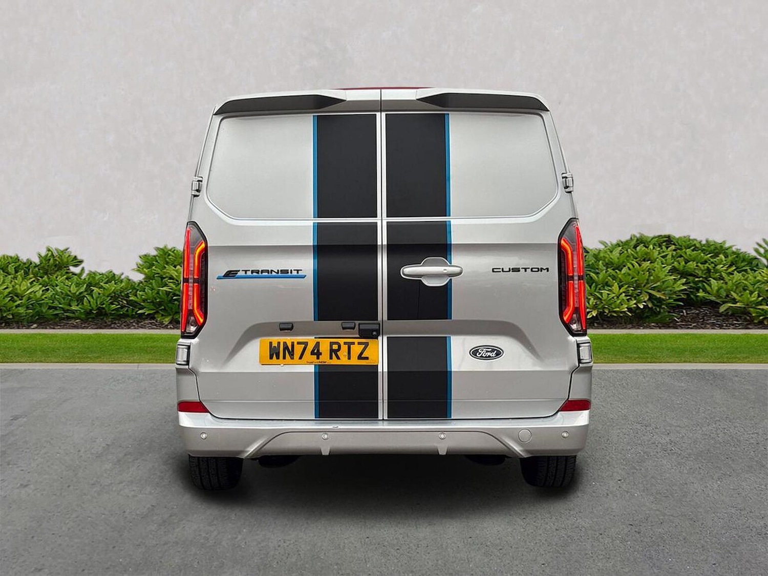 Used Ford Transit Custom 2024 for sale - 76643645: Photo 4