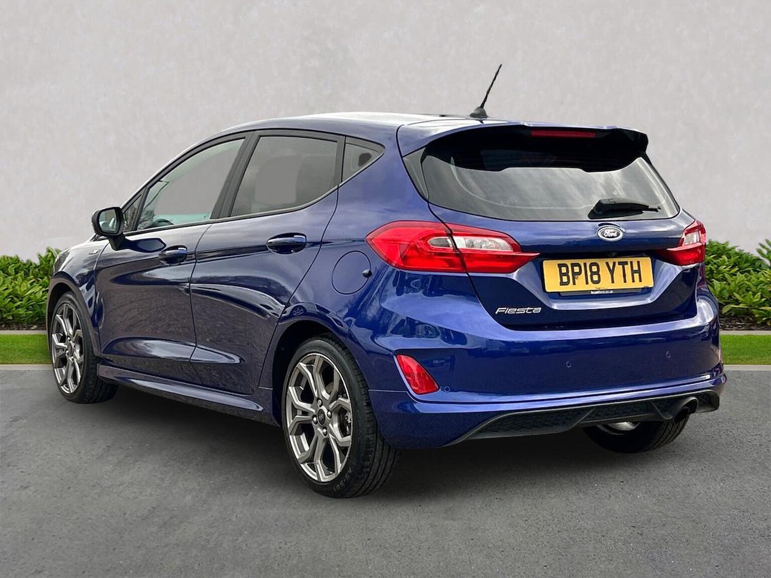 Used Ford Fiesta 2018 for sale - 76471083: Photo 2