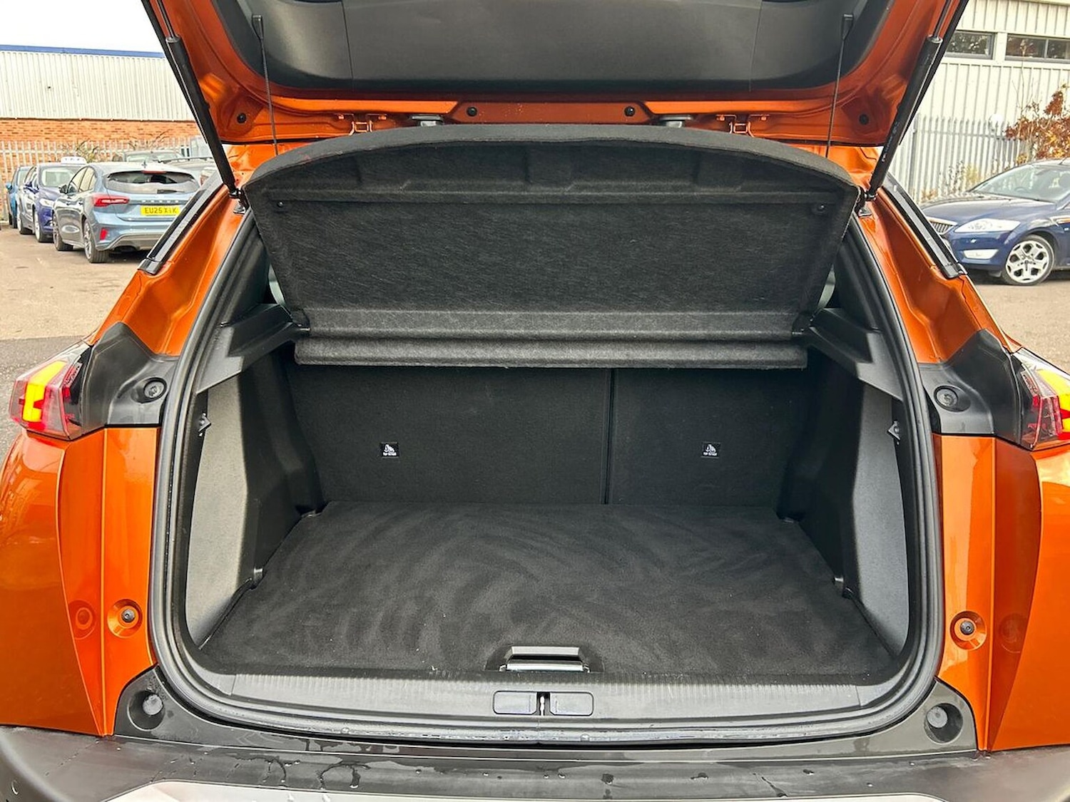 Used Peugeot 2008 2021 for sale - 76521025: Photo 17