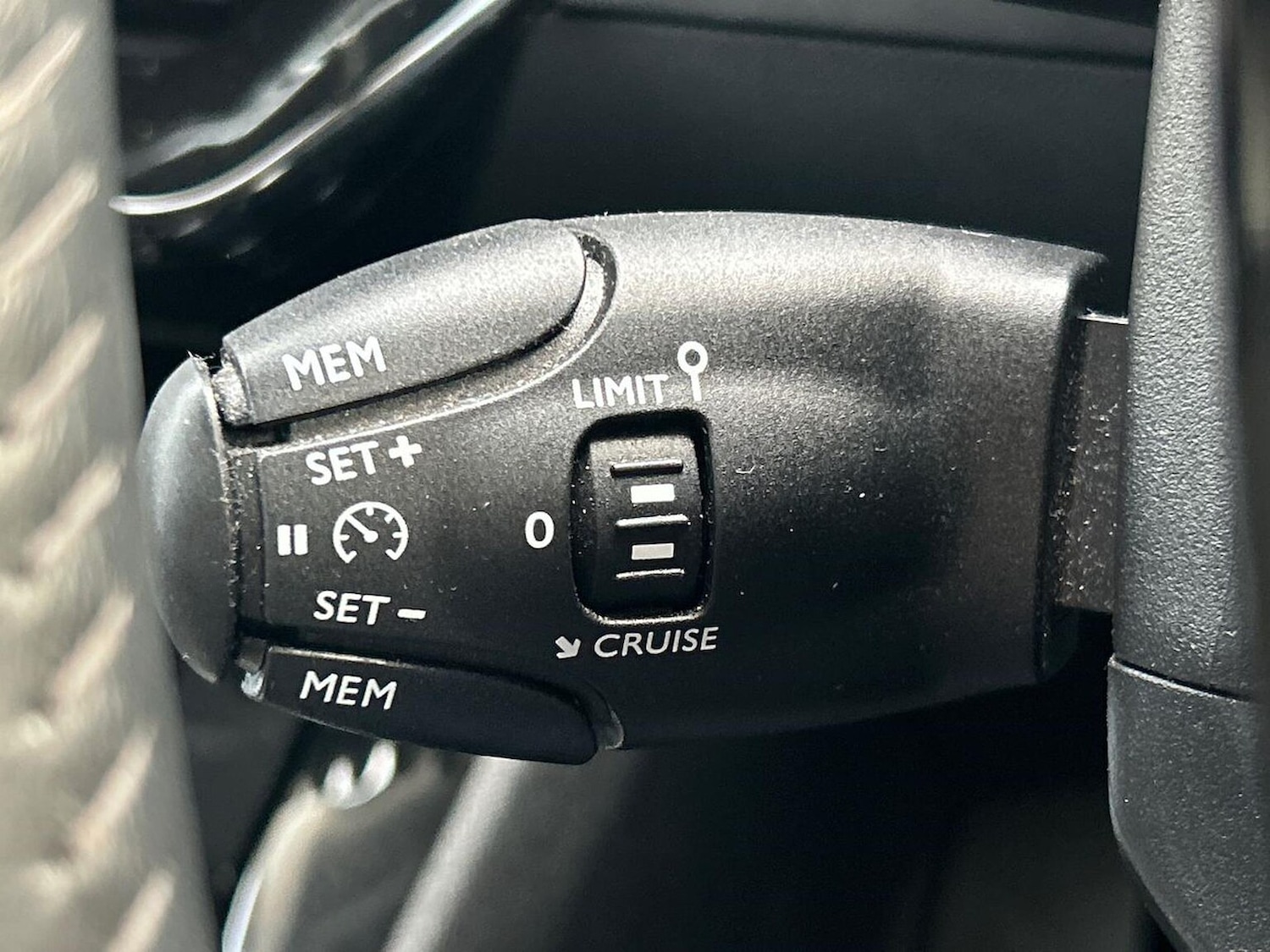 Used Peugeot 2008 2021 for sale - 76521025: Photo 22