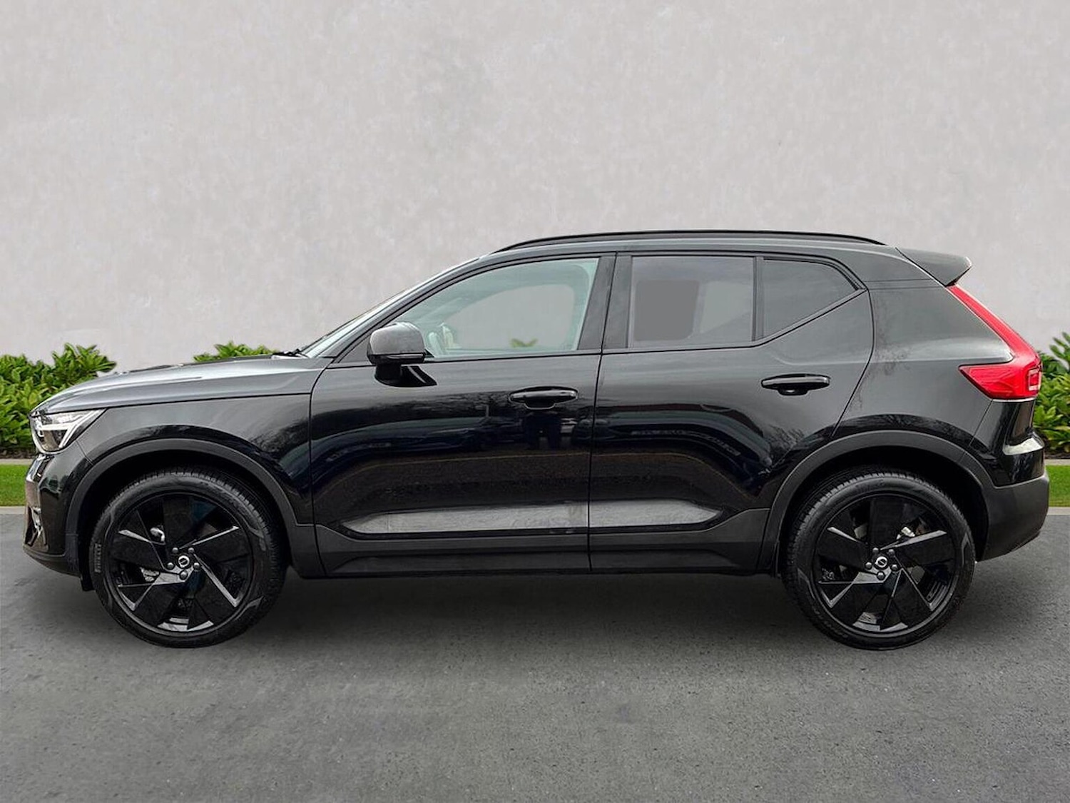 Used Volvo XC40 2025 for sale - 76963459: Photo 18