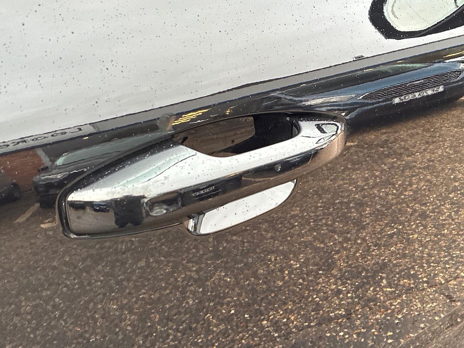 Used Volvo XC40 2025 for sale - 76963459: Photo 35