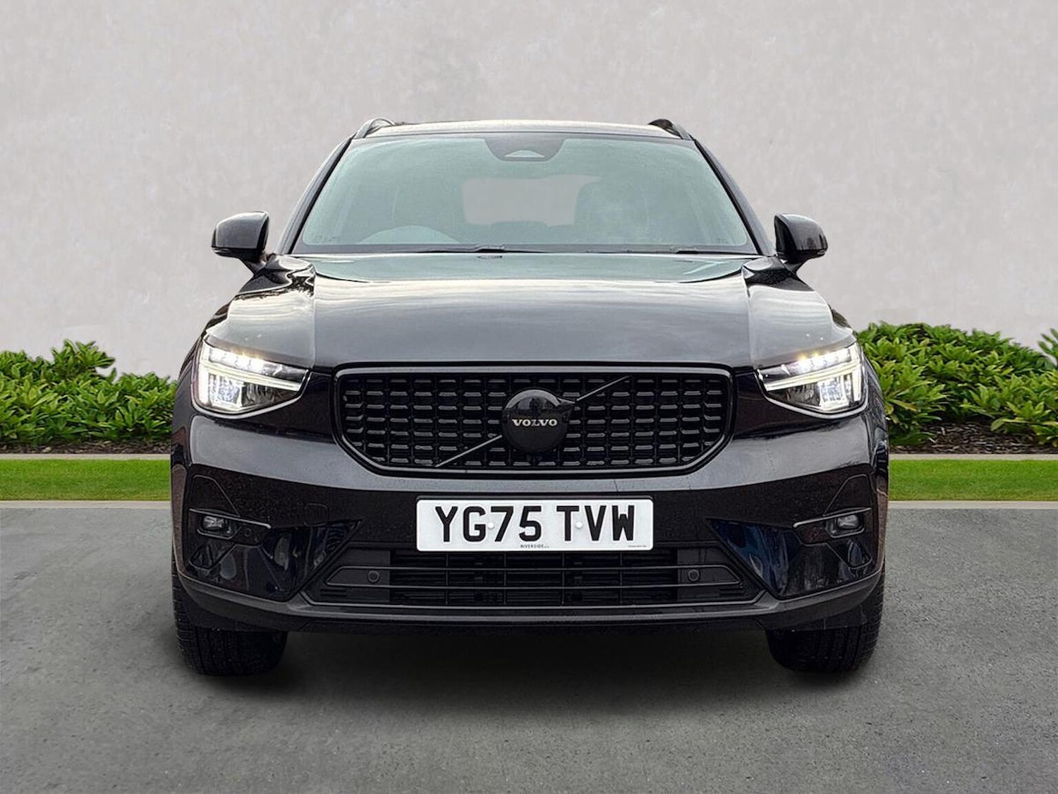 Used Volvo XC40 2025 for sale - 76963459: Photo 5