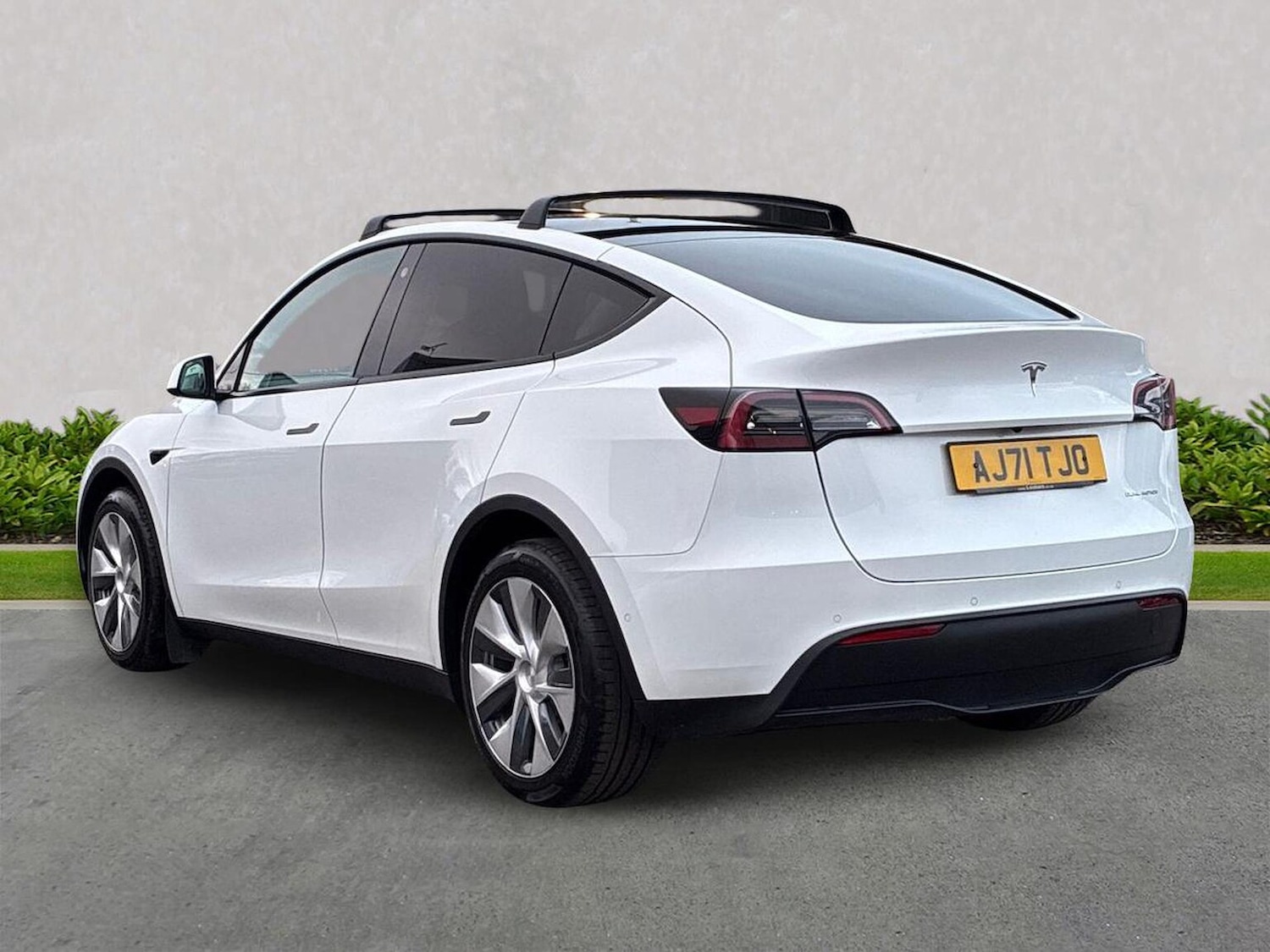 Used Tesla Model Y 2022 for sale - 76885016: Photo 2