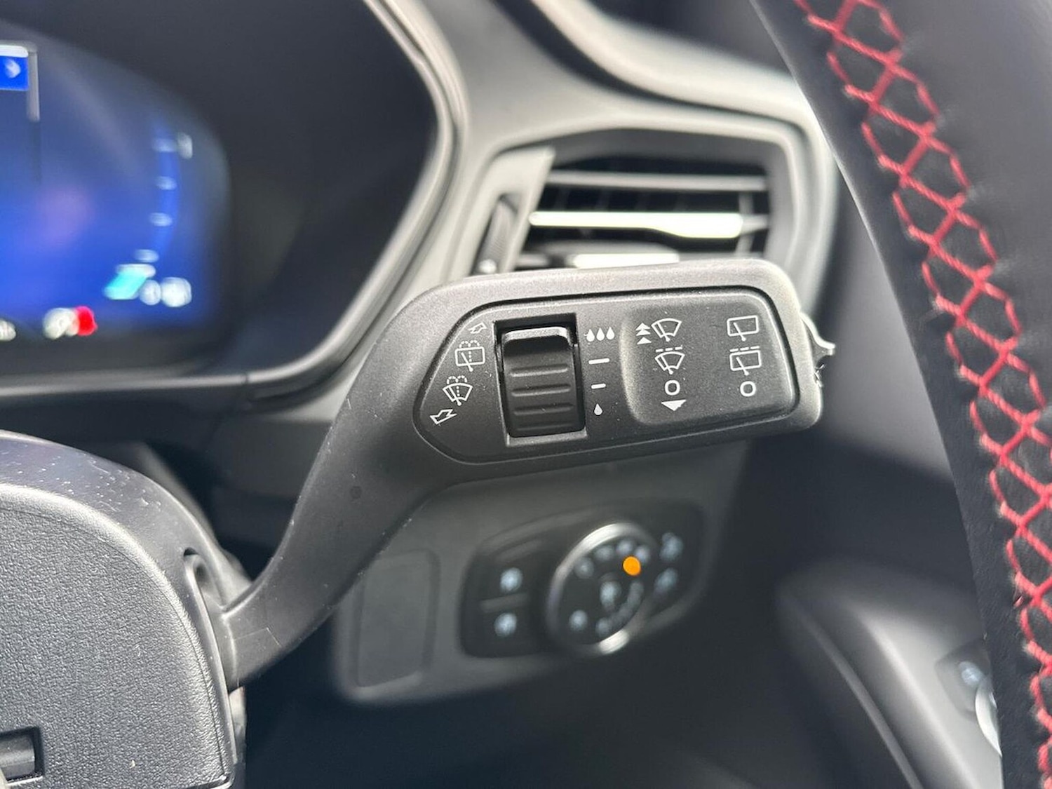 Used Ford Focus 2022 for sale - 76969993: Photo 29