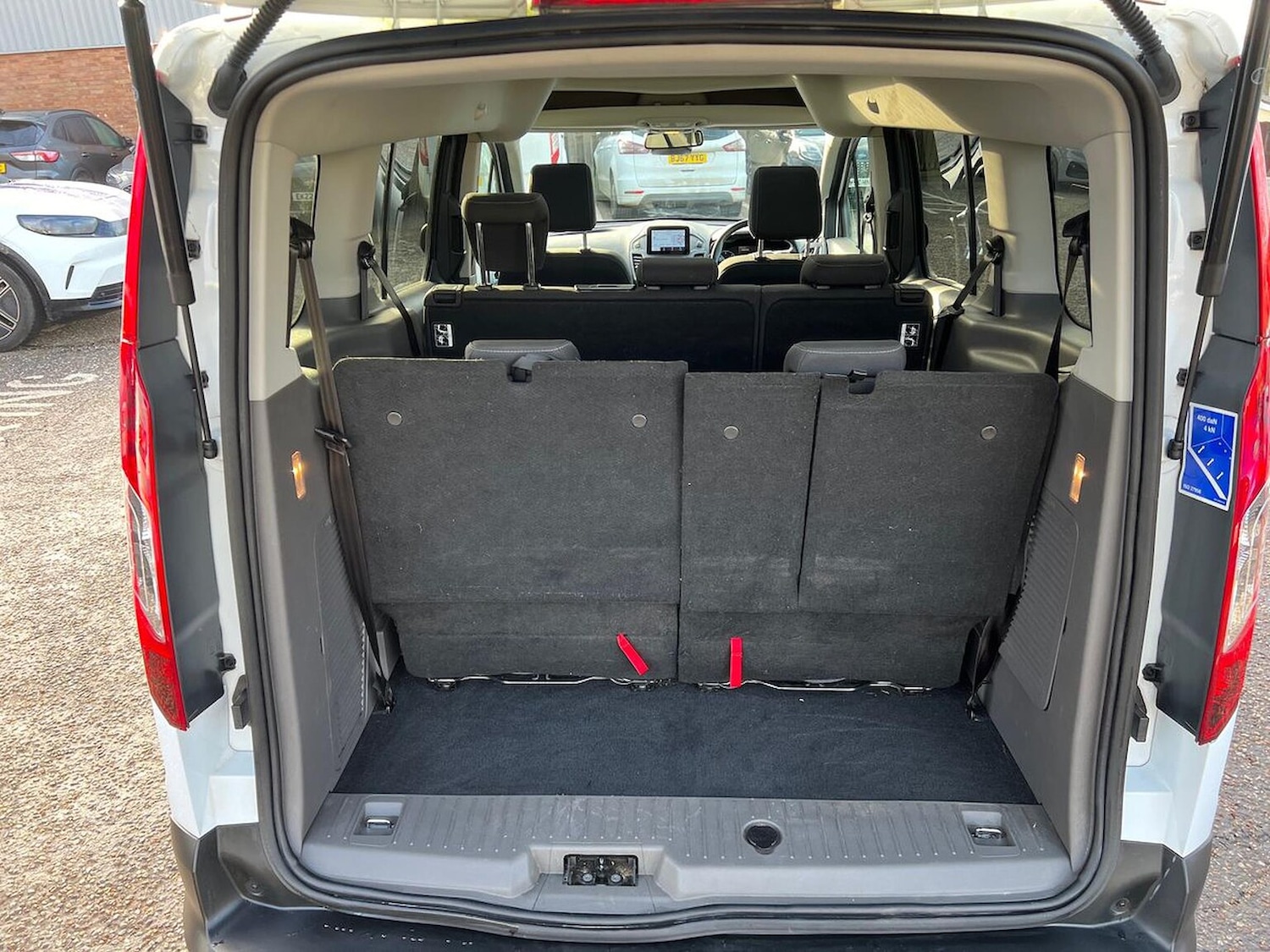 Used Ford Grand Tourneo Connect 2022 for sale - 76906313: Photo 17