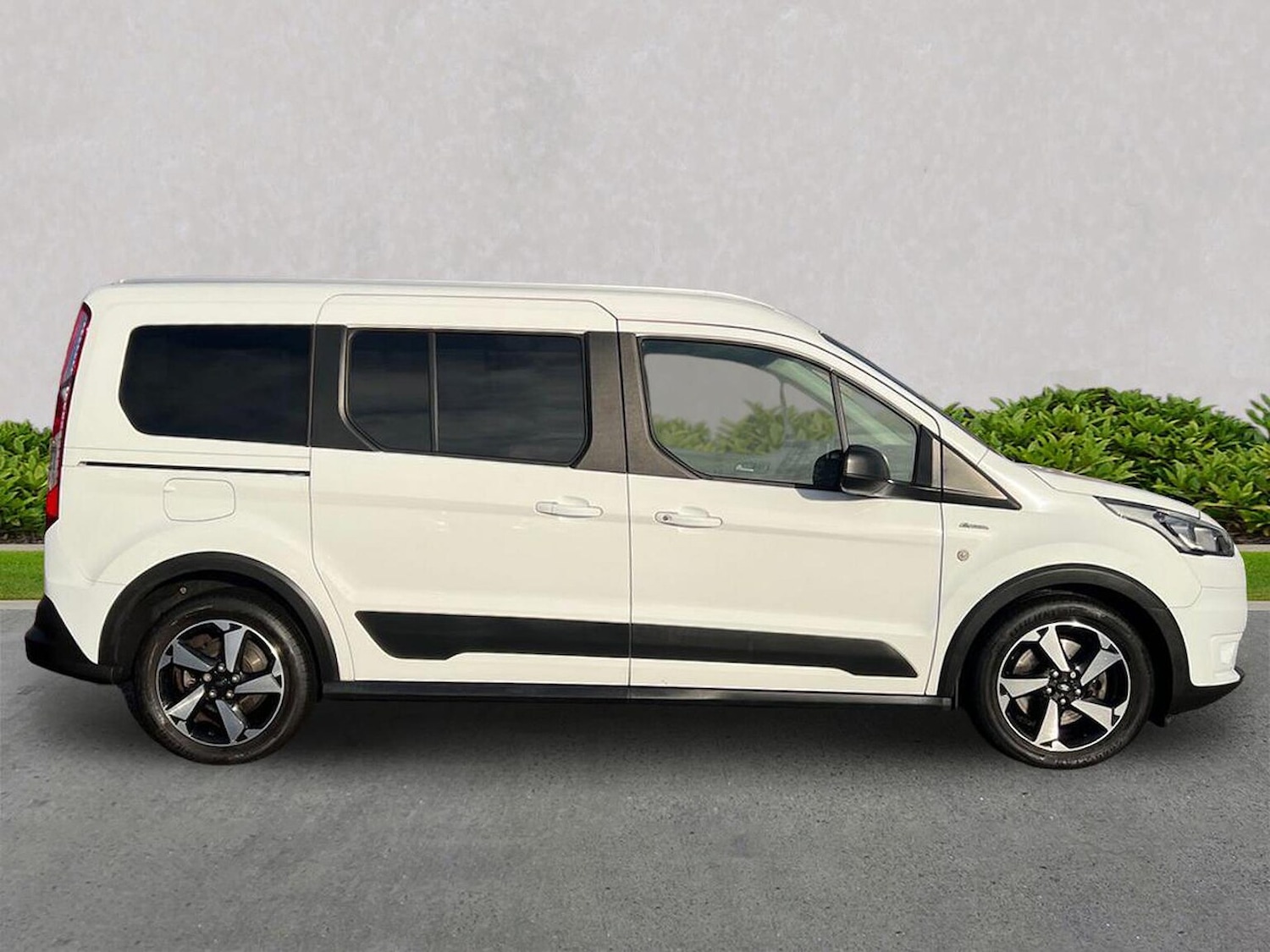 Used Ford Grand Tourneo Connect 2022 for sale - 76906313: Photo 3