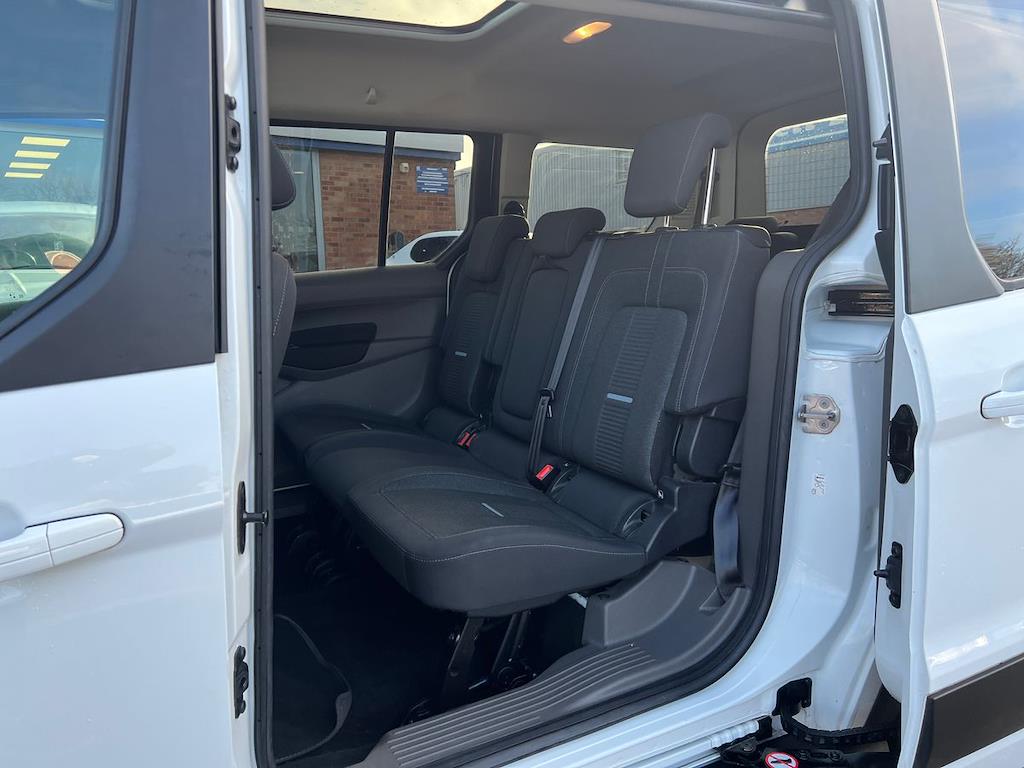 Used Ford Grand Tourneo Connect 2022 for sale - 76906313: Photo 32