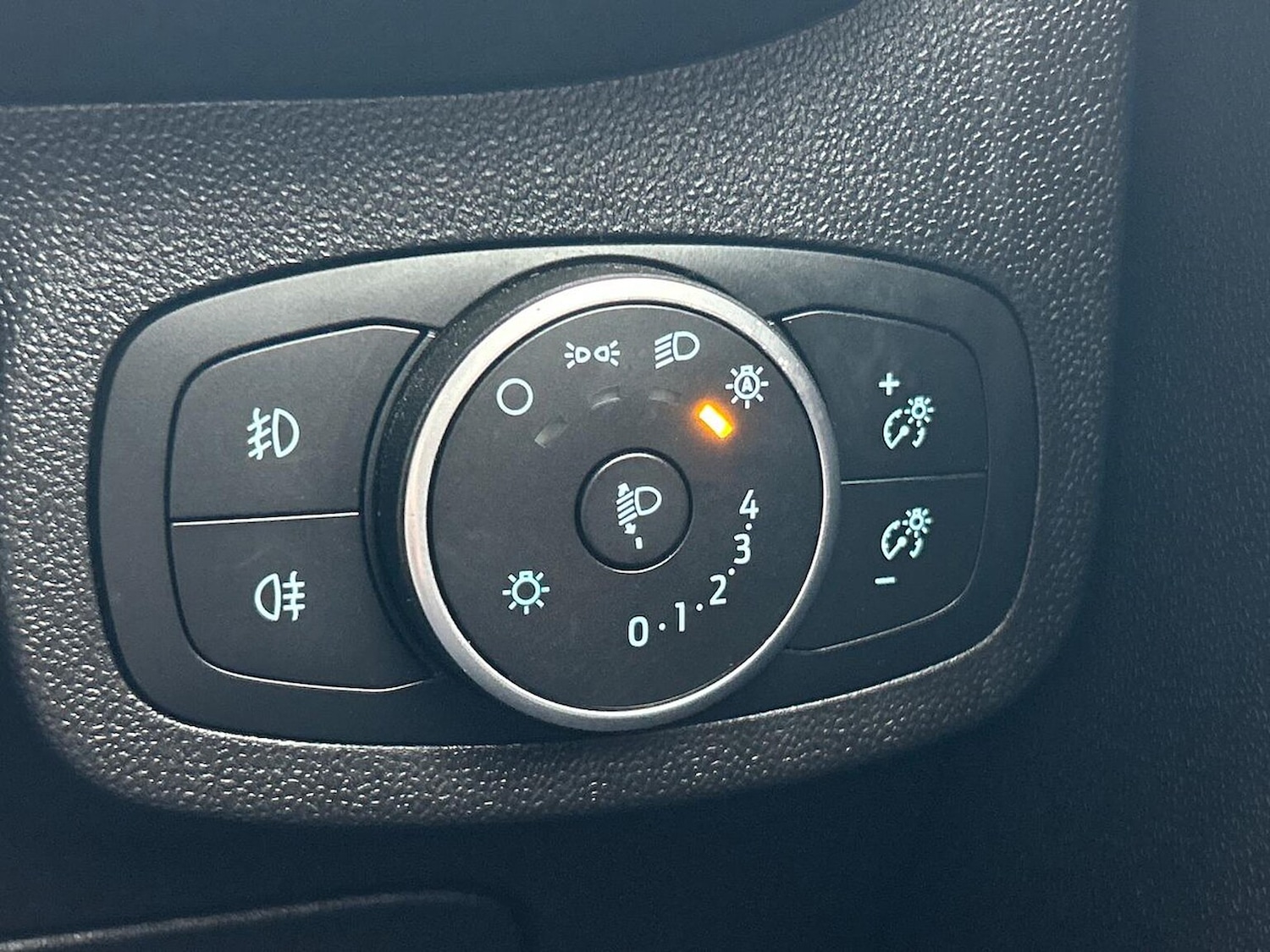 Used Ford Fiesta 2019 for sale - 76694637: Photo 22