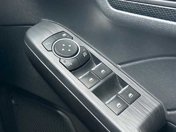 Used Ford Kuga 2022 for sale - 76082469: Photo 21