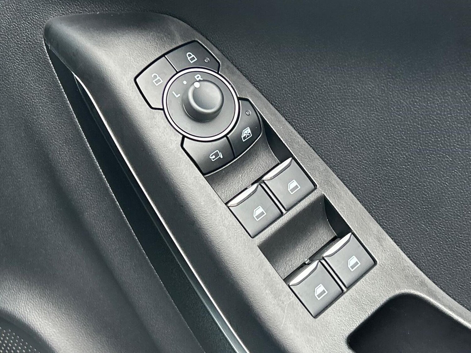 Used Ford Puma 2024 for sale - 76777312: Photo 21