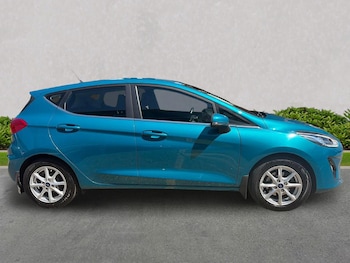 Used Ford Fiesta 2018 for sale - 79073732: Photo