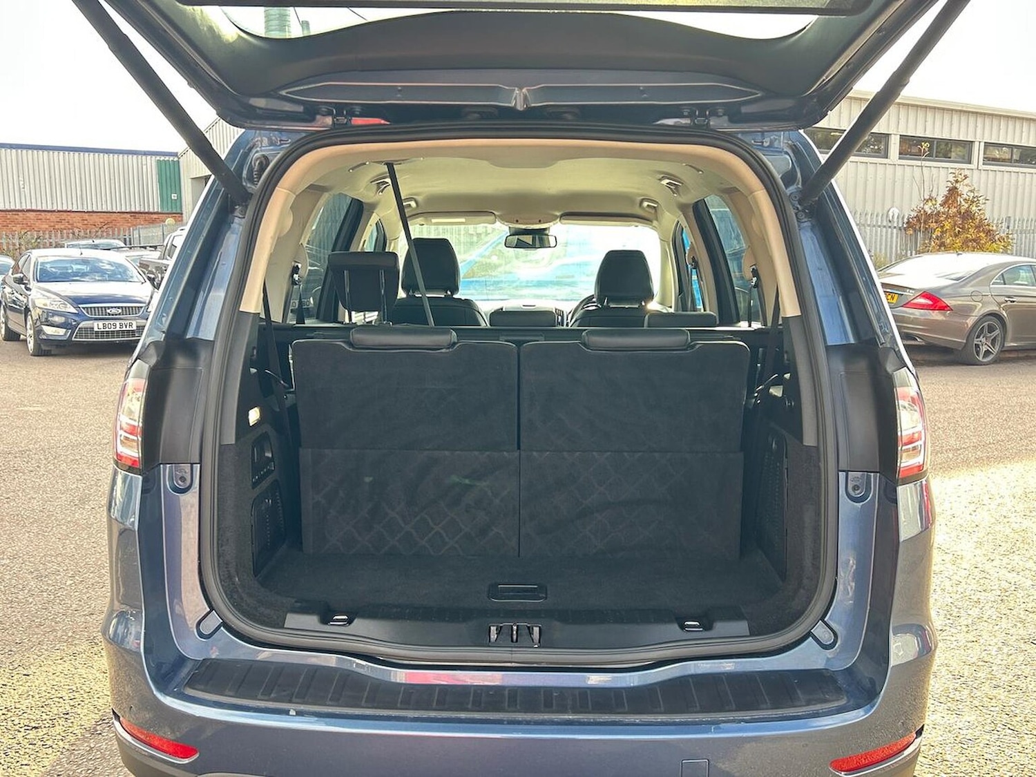 Used Ford Galaxy 2022 for sale - 76461863: Photo 17