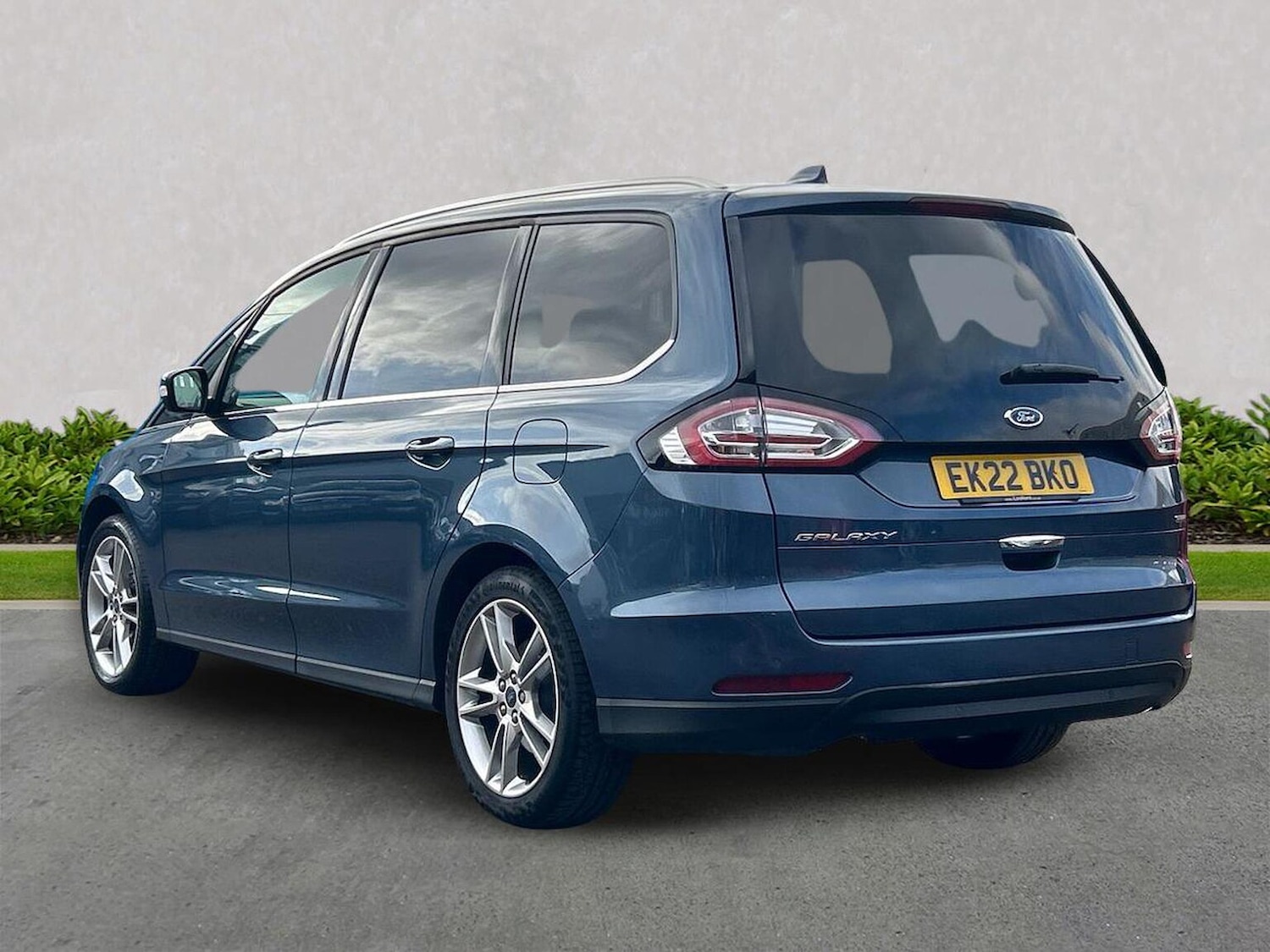Used Ford Galaxy 2022 for sale - 76461863: Photo 2