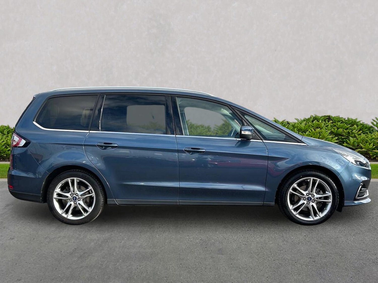 Used Ford Galaxy 2022 for sale - 76461863: Photo 3