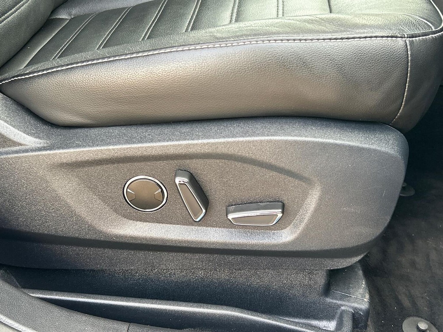 Used Ford Galaxy 2022 for sale - 76461863: Photo 30