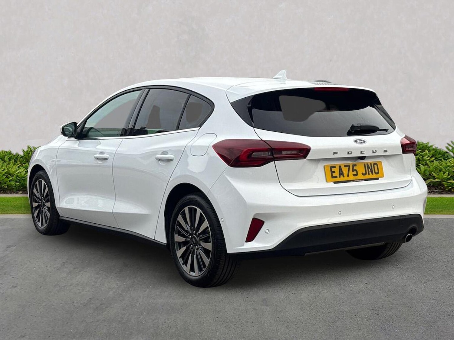 Used Ford Focus 2025 for sale - 76352499: Photo 2