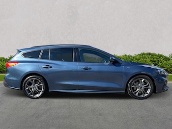 Used Ford Focus 2019 for sale - 75907636: Photo