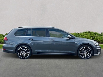 Used Volkswagen Golf 2018 for sale - 75766925: Photo