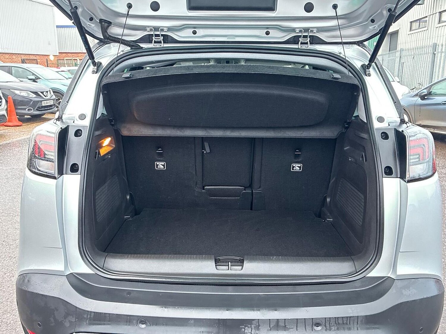 Used Vauxhall Crossland 2024 for sale - 77813374: Photo 17