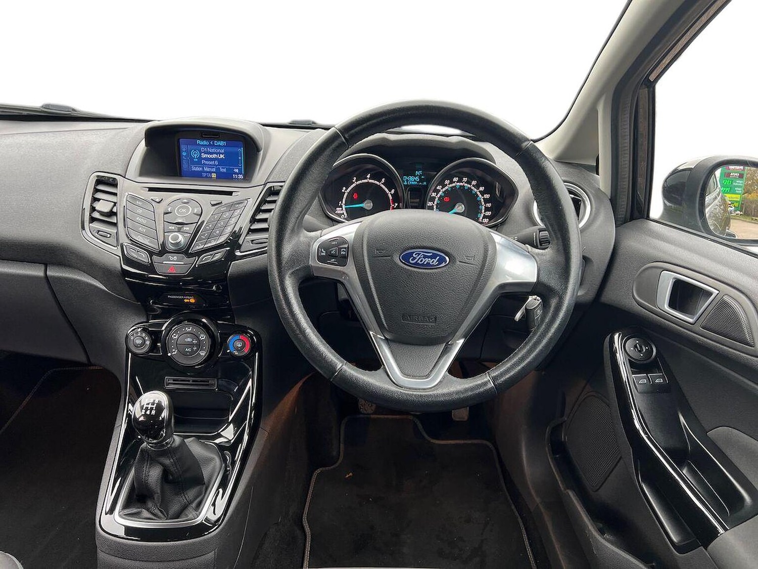 Used Ford Fiesta 2017 for sale - 76559839: Photo 9