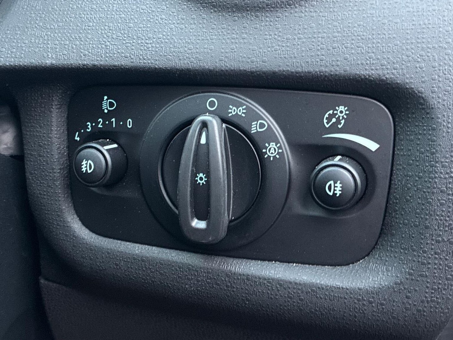 Used Ford Fiesta 2016 for sale - 76885017: Photo 22