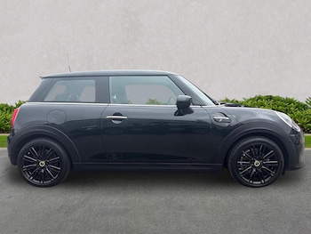 Used MINI Hatch 2023 for sale - 79185572: Photo