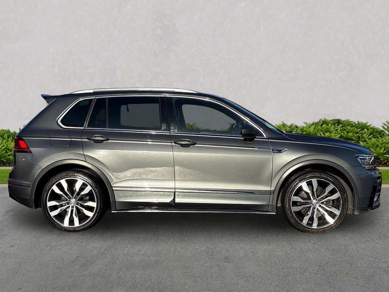Used Volkswagen Tiguan 2017 for sale - 76778297: Photo 3