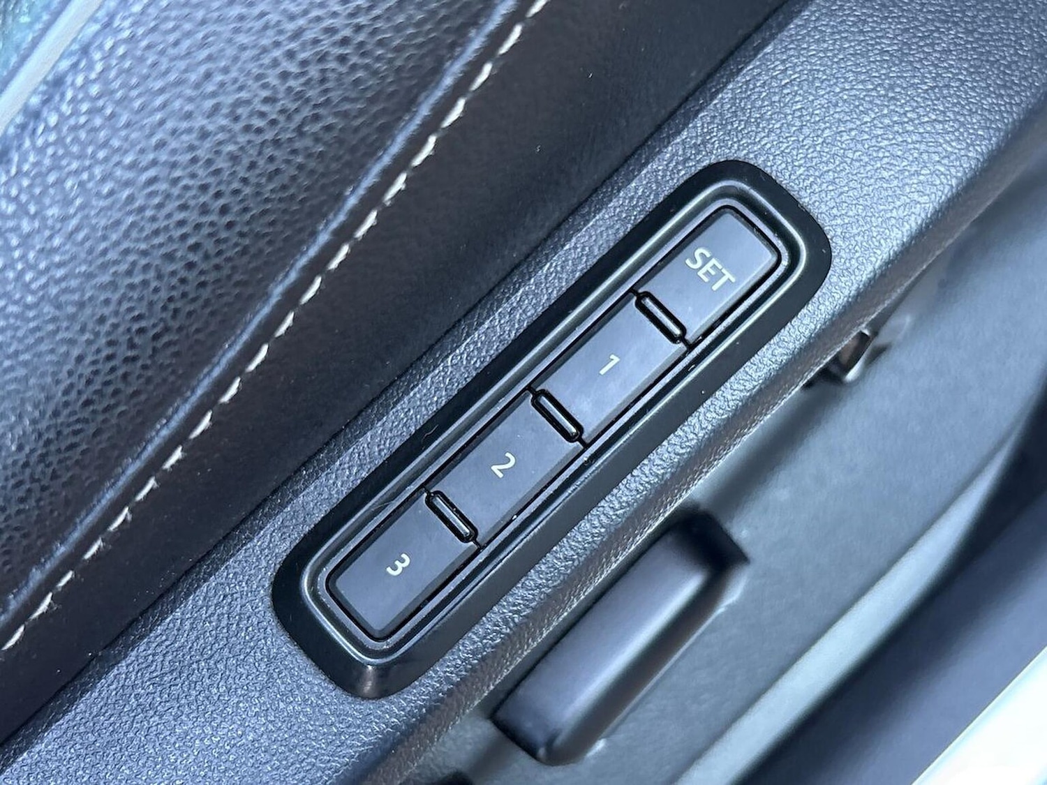 Used Volkswagen Tiguan 2017 for sale - 76778297: Photo 33