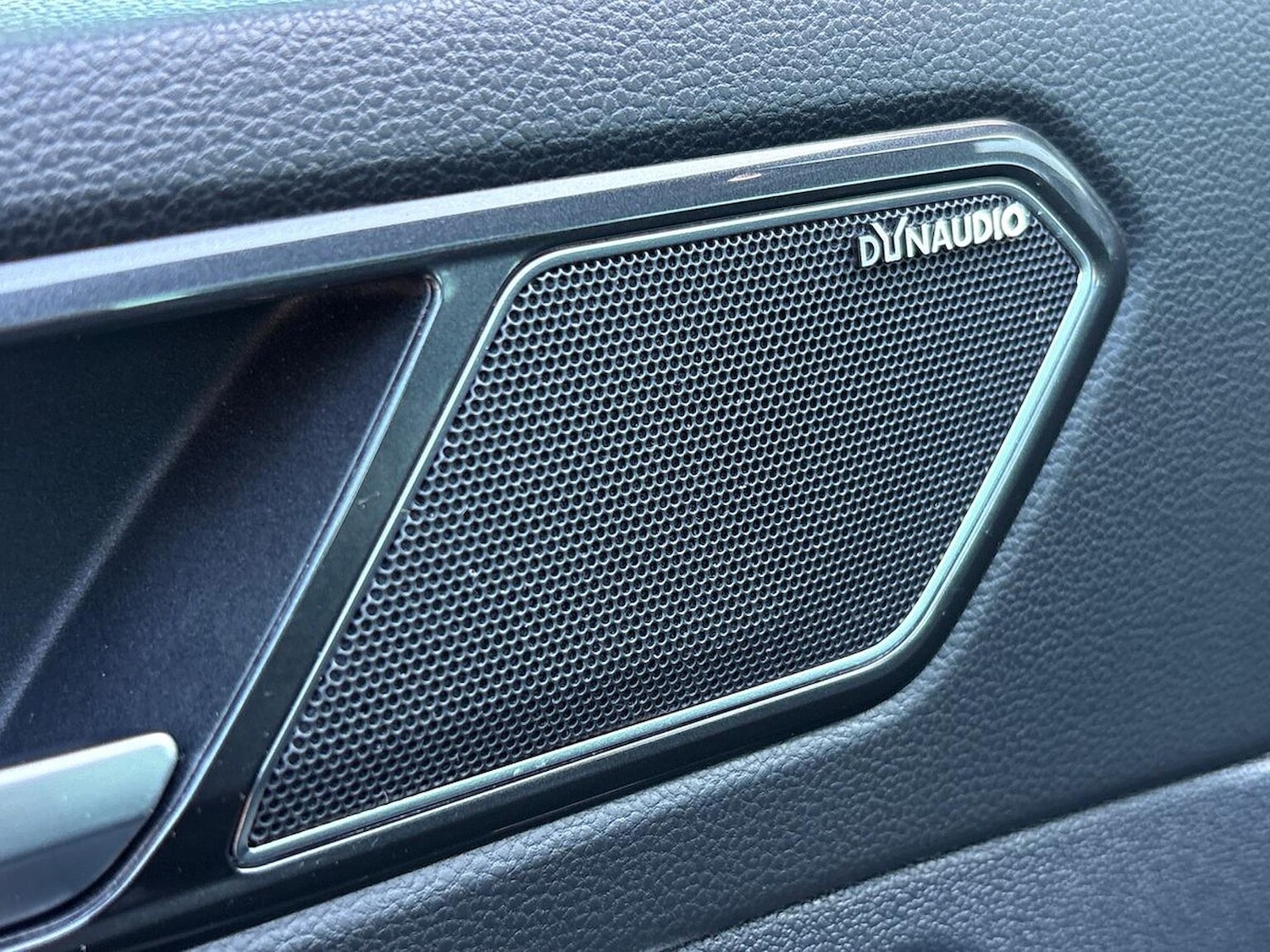 Used Volkswagen Tiguan 2017 for sale - 76778297: Photo 35