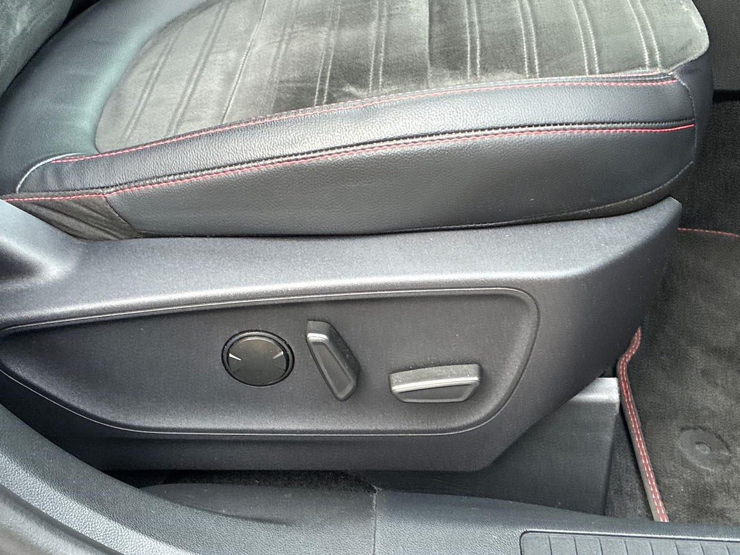 Used Ford Kuga 2023 for sale - 77688066: Photo 30