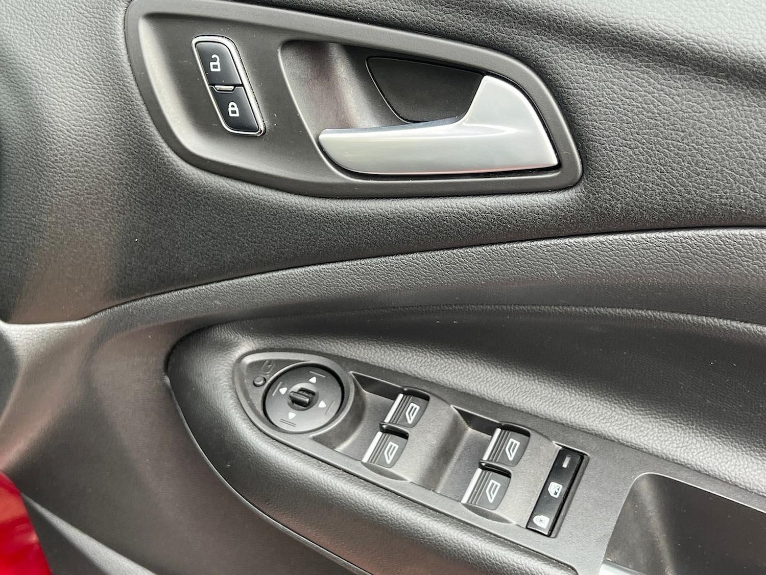 Used Ford Kuga 2016 for sale - 76559835: Photo 21