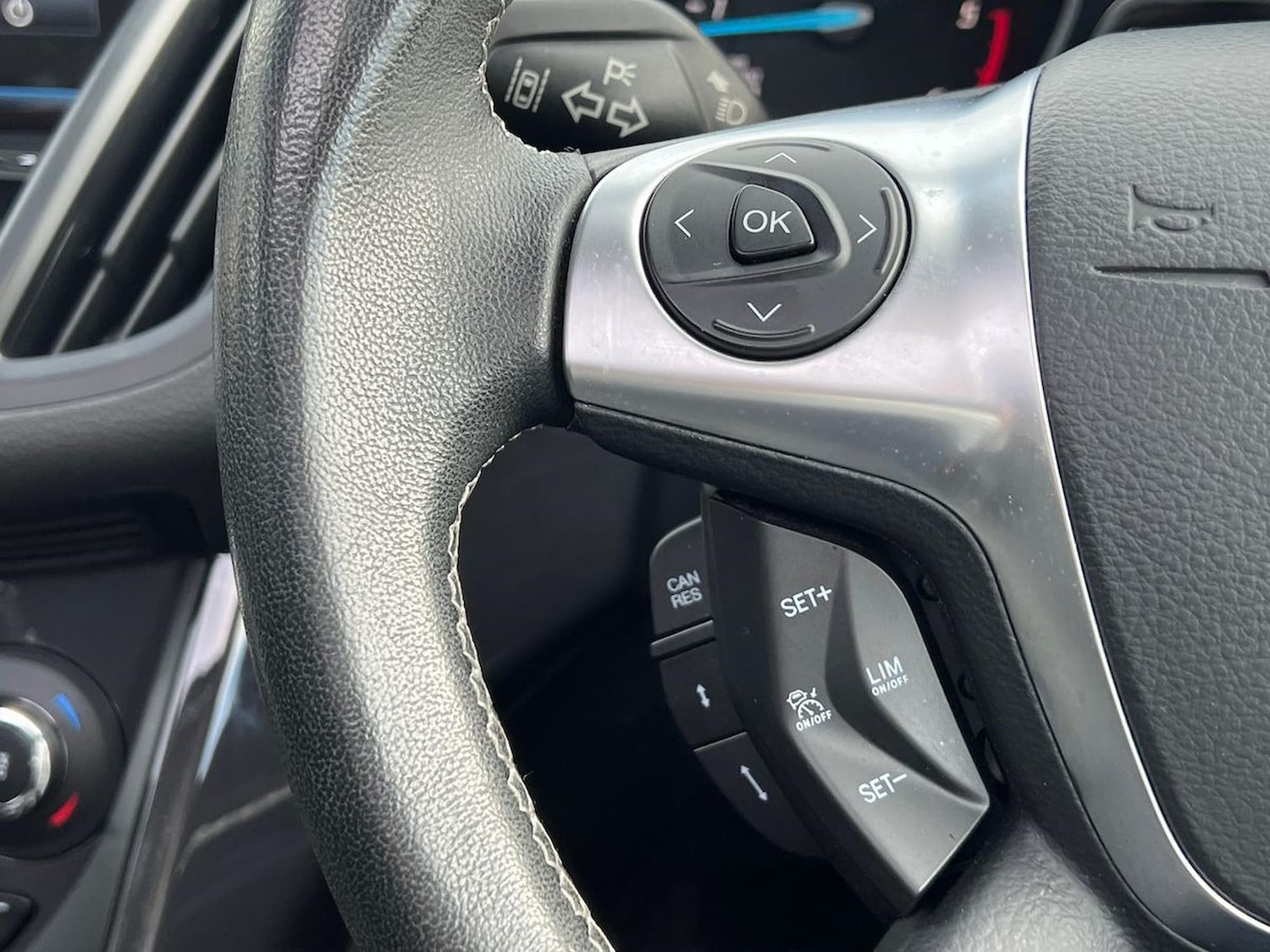 Used Ford Kuga 2016 for sale - 76559835: Photo 26