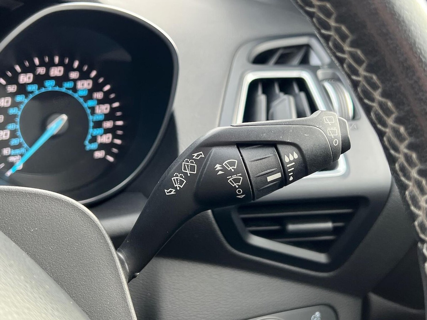 Used Ford Kuga 2016 for sale - 76559835: Photo 29