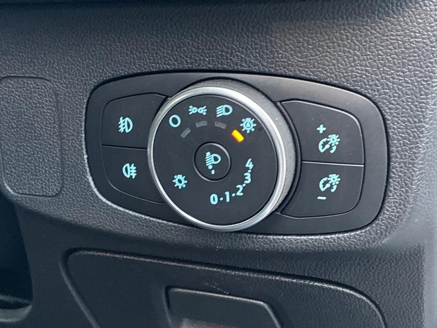 Used Ford Focus 2020 for sale - 76785175: Photo 22