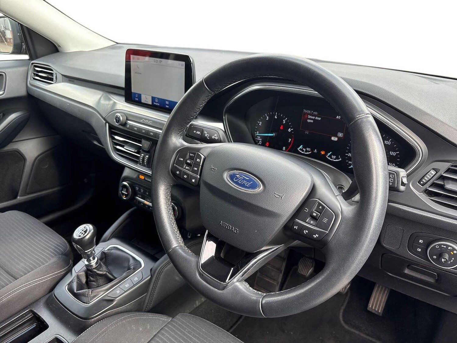 Used Ford Focus 2018 for sale - 76040731: Photo 15