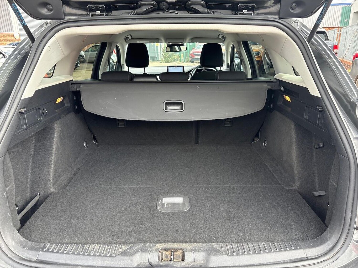 Used Ford Focus 2018 for sale - 76040731: Photo 17