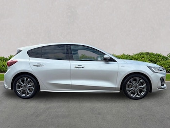 Used Ford Focus 2023 for sale - 78820894: Photo