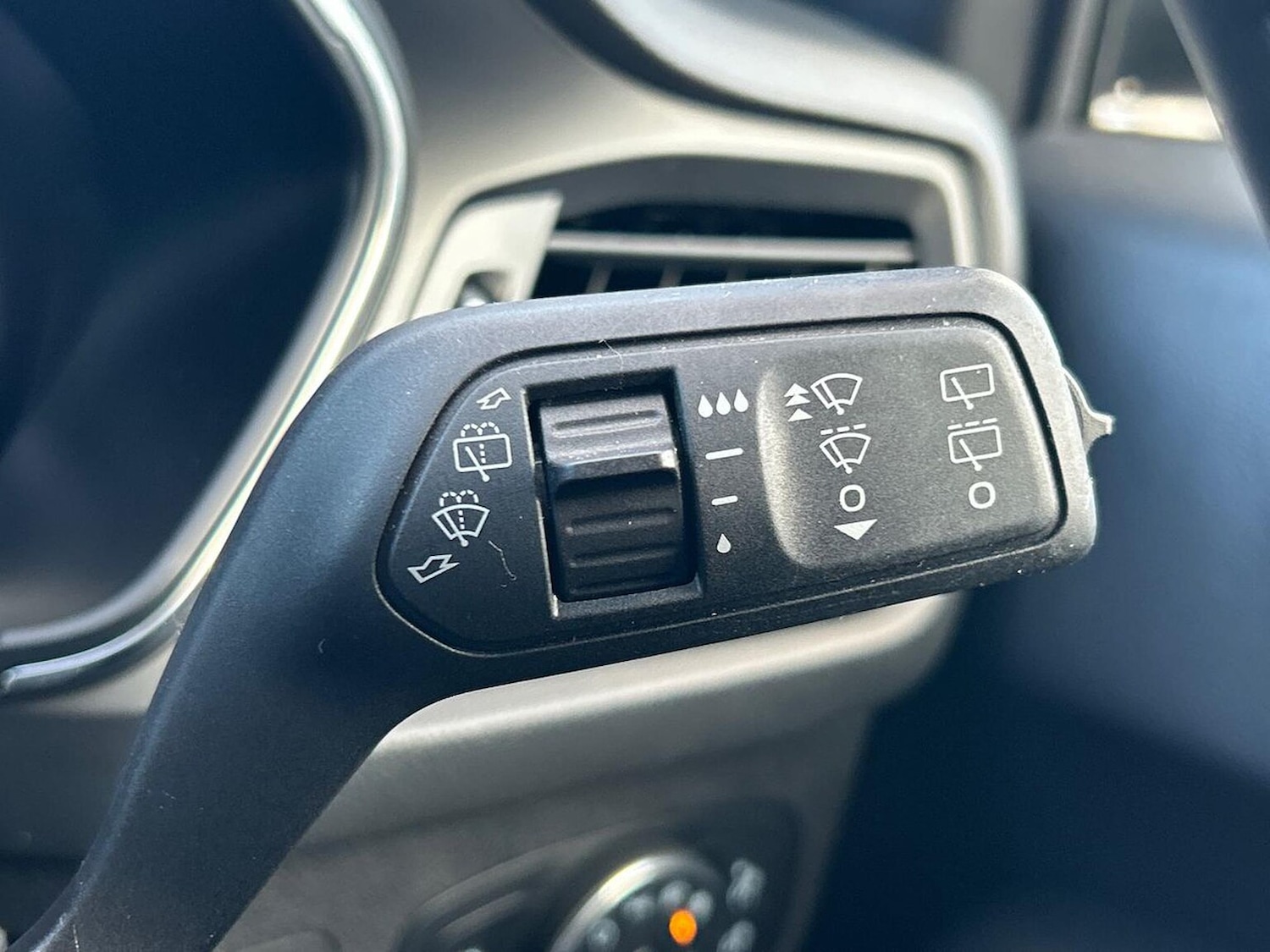 Used Ford Focus 2023 for sale - 76699432: Photo 29