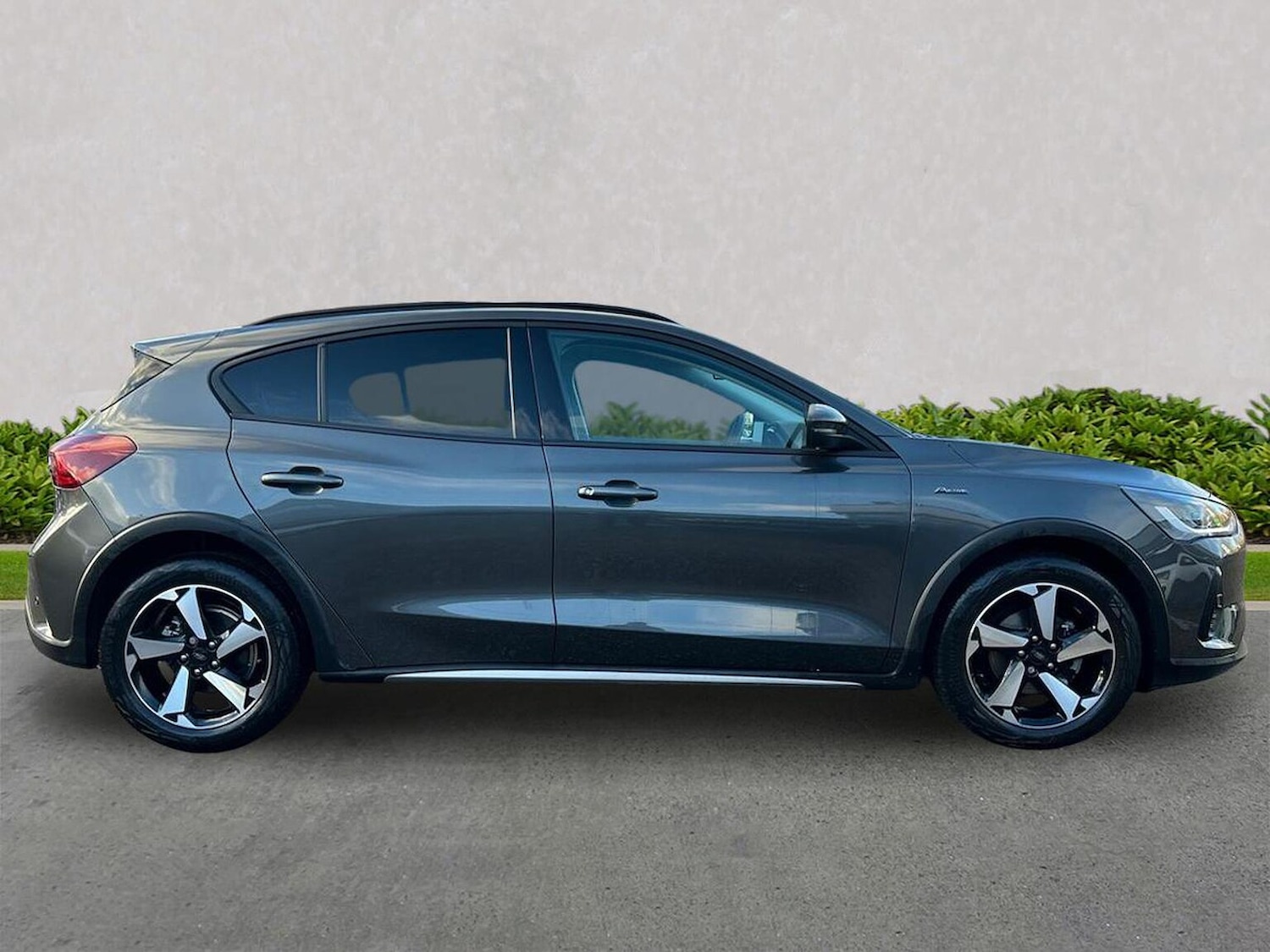 Used Ford Focus 2023 for sale - 76699432: Photo 3