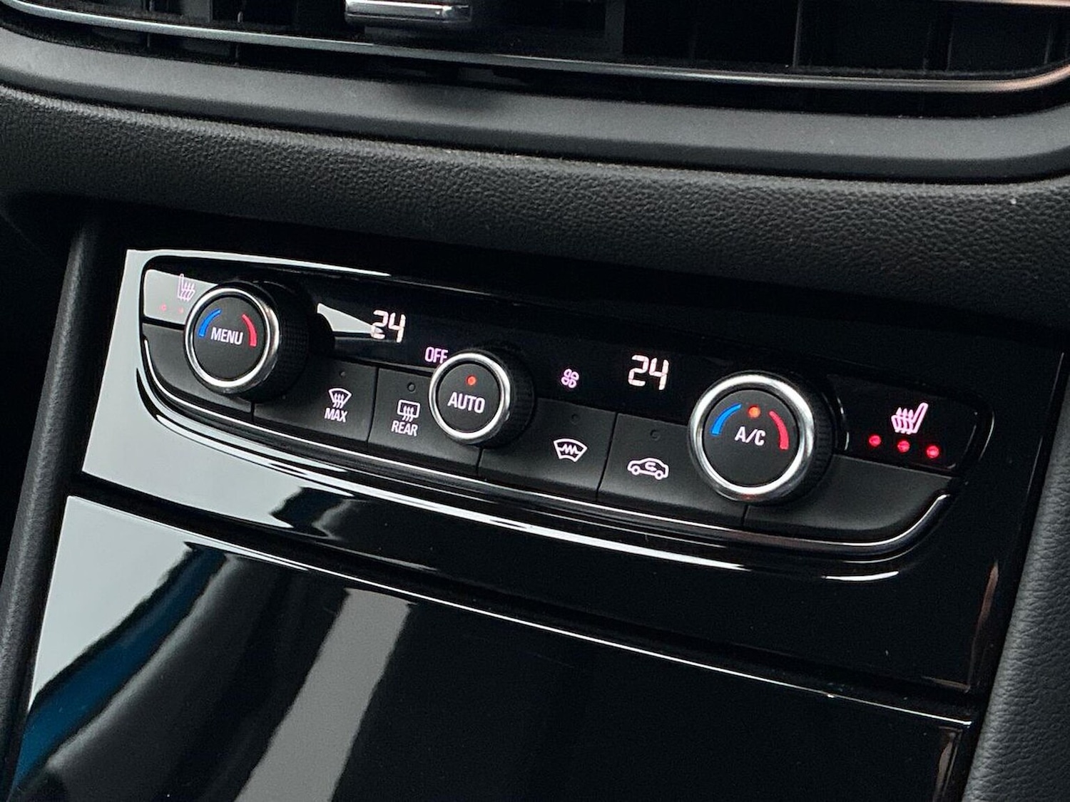 Used Vauxhall Grandland 2022 for sale - 76951235: Photo 12