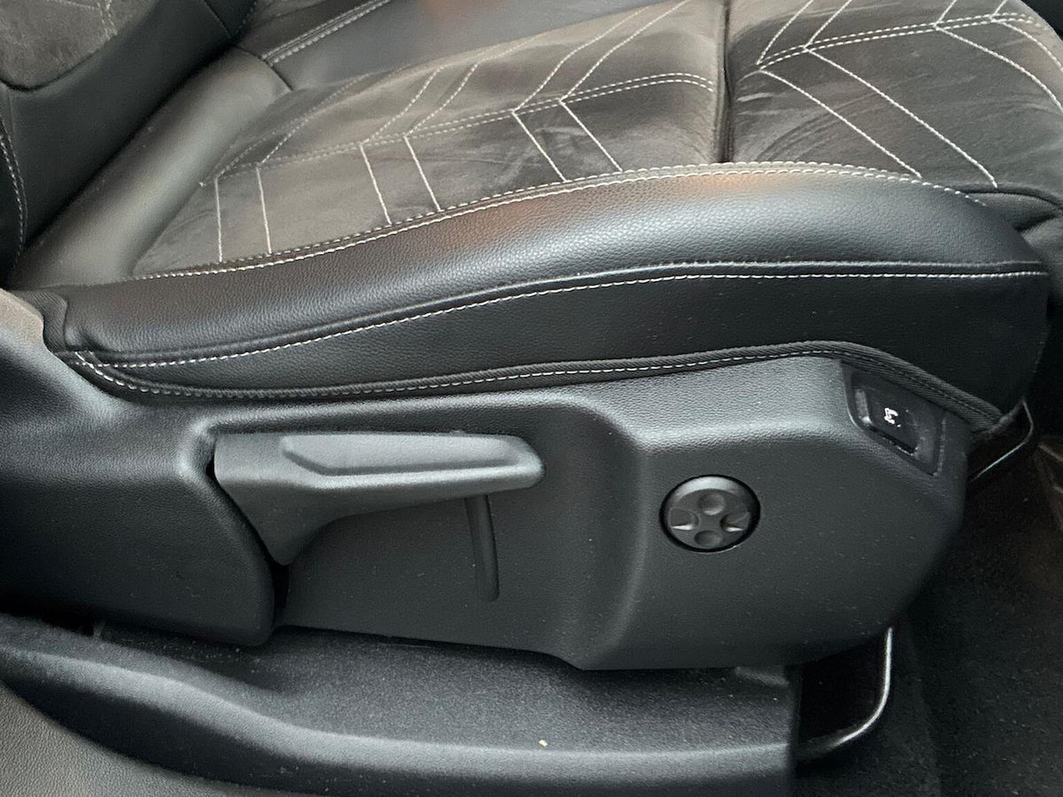 Used Vauxhall Grandland 2022 for sale - 76951235: Photo 30